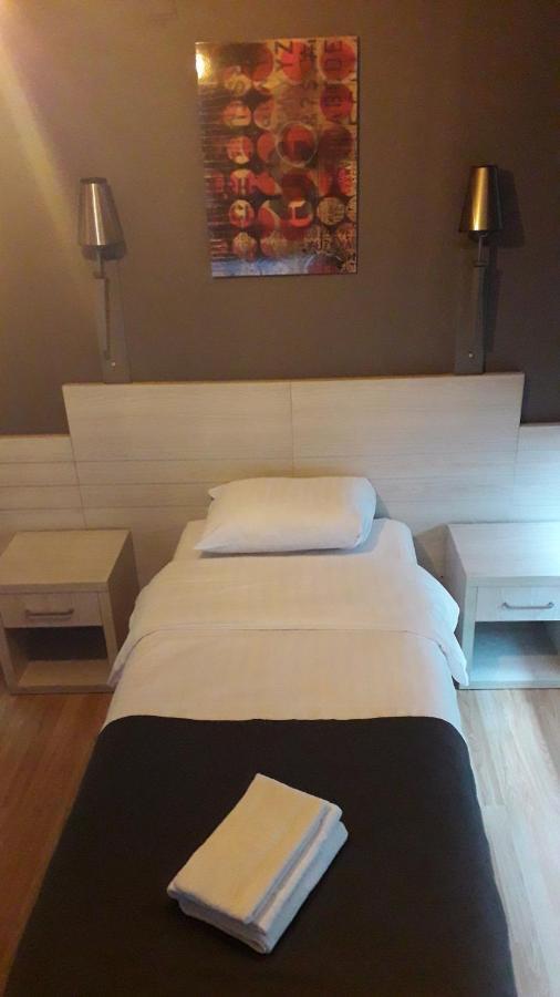 Hotel Auberge Van Strombeek Jette Esterno foto